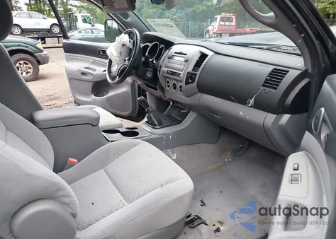 2010 Toyota Tacoma Access Cab z USA, uszkodzony, nr VIN 5TEUX4EN7AZ747525